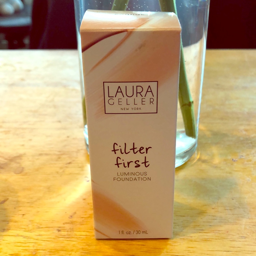 Laura Geller Luminous Foundation in Cognac